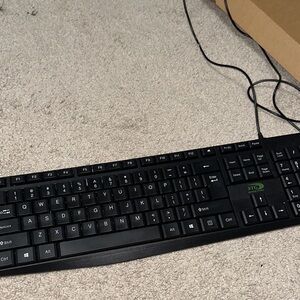 Wired Black USB Keyboard - Full Size Multimedia Keys